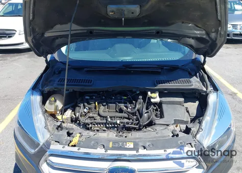 2019 Ford Escape Se from USA, damaged, VIN 1FMCU0GD5KUB19907